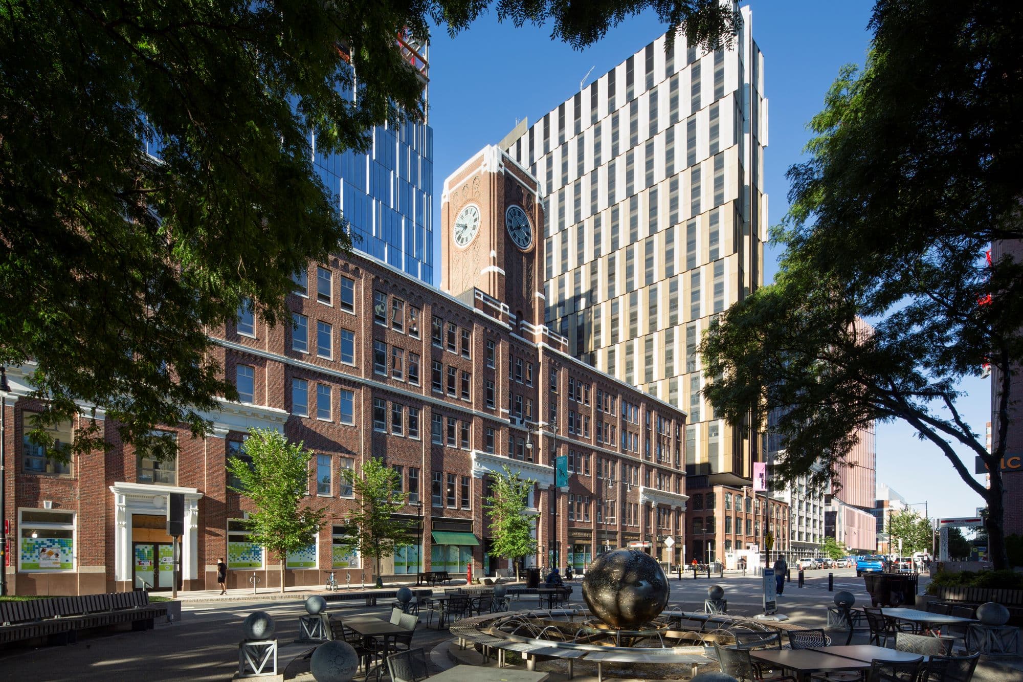 Kendall Square at MIT builfing entrance render with people outside
